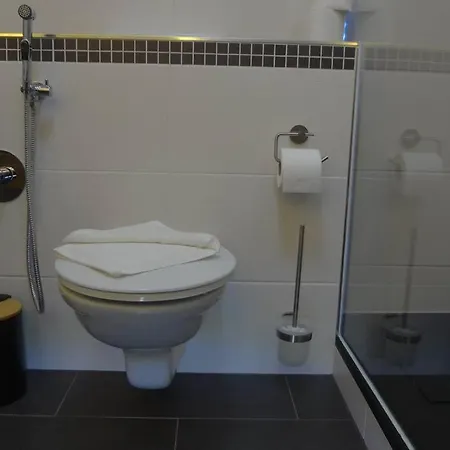 Charmante Rustikale Jaegersuite Mit El Kamin H2o Therme Apartamento